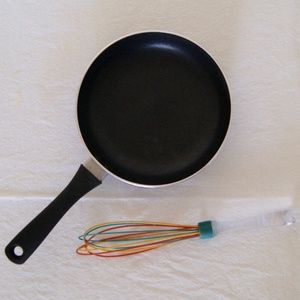 Non-Stick Pan & Whisk